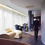 Quality Only Cdg Airport En France Appart hôtel 4*