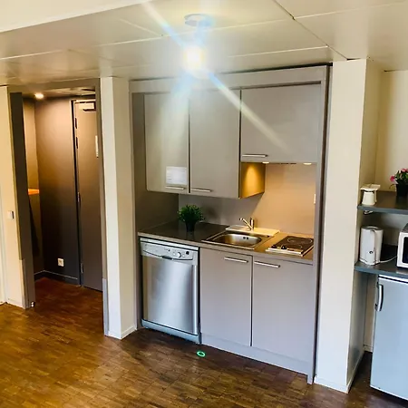 Aparthotel Quality Only Cdg Airport En France 4*