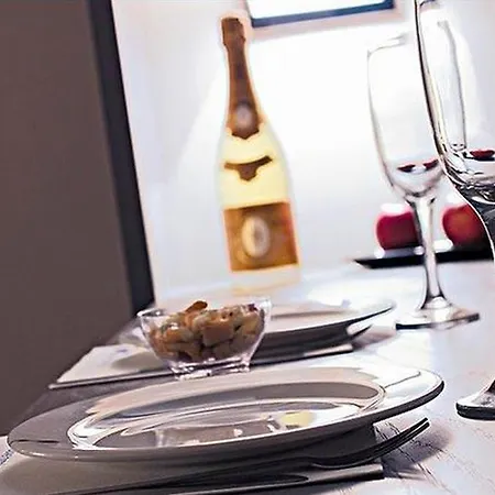 Quality Only Cdg Airport En France 4* Roissy-en-France