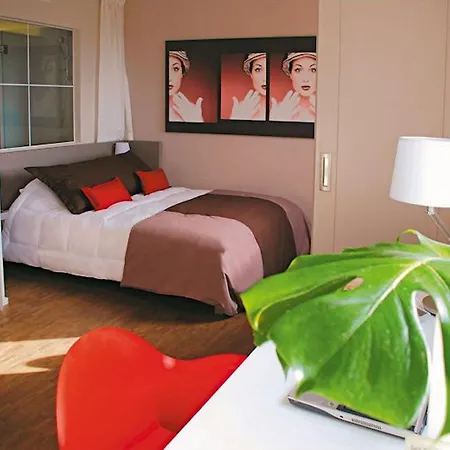 Apart Otel Standing By Actisource Roissy-en-France