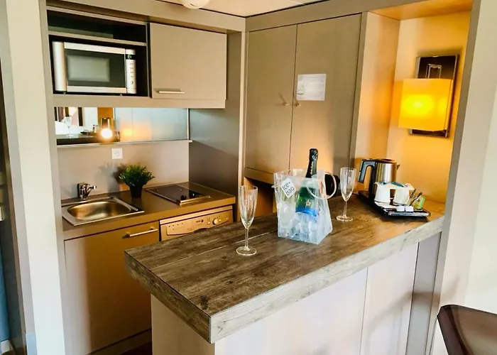 Aparthotel Quality Only Cdg Airport En France Roissy-en-France
